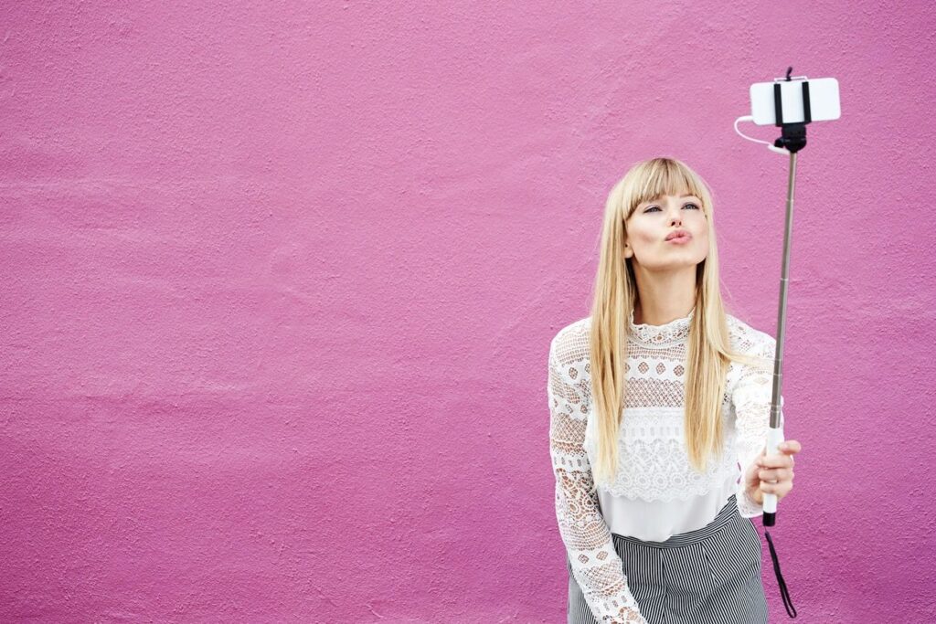 social media influencers are key during your holiday campaigns